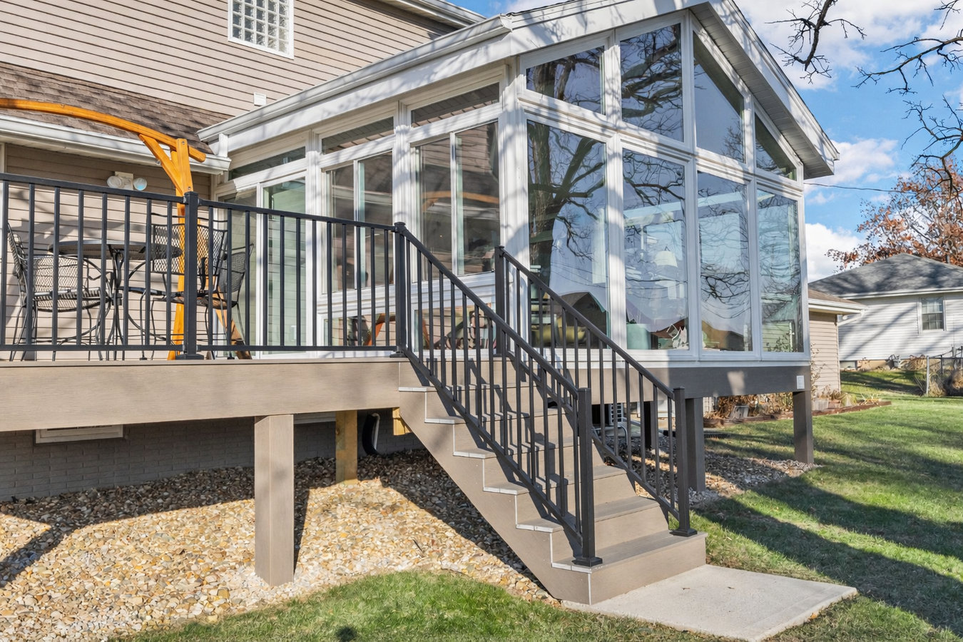 Sunroom construction in Miami Gardens, FL